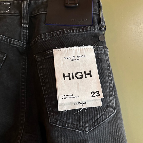 Maya High-Rise Ankle Straight Jeans - Picture 4 of 6